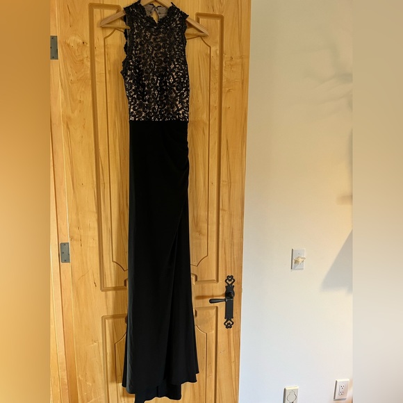 Xscape Formal Dress sz 6 - Picture 3 of 13